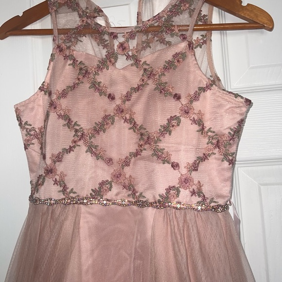 High low girls’ dress size 14 from macys only worn once - Picture 5 of 7
